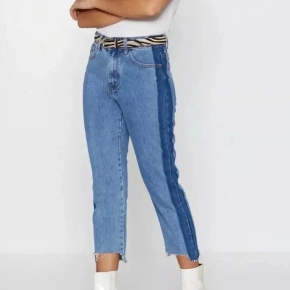 Abercrombie the mom high rise jeans contrasting sides light wash size 27 4R